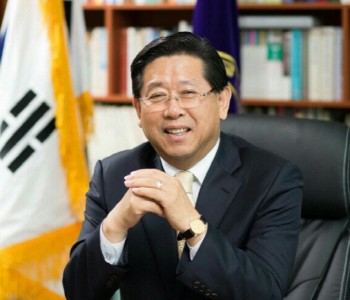 350사본 -KakaoTalk_20160420_안주훈총장.jpg